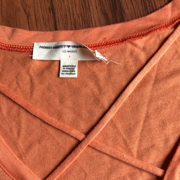 Super cute new without tags tee - Picture 2 of 3